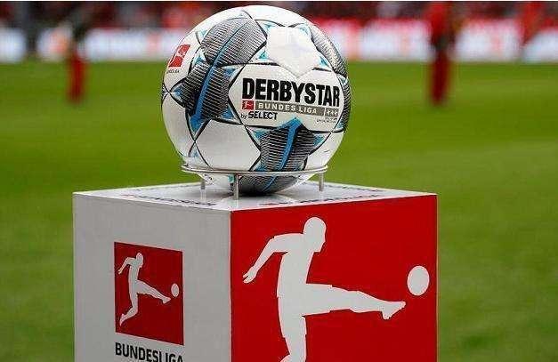  拜仁慕尼黑主场完胜弗赖堡稳居积分榜首位