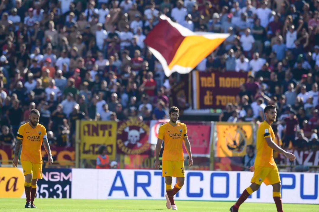  利兹联主场遭遇黑色星期五，三连败深陷降级泥潭